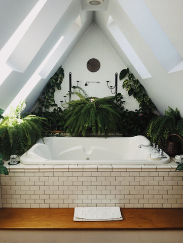 Large Square Bathtub